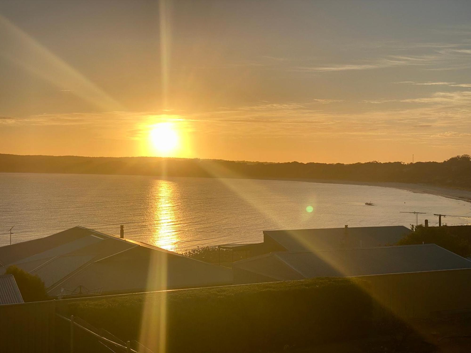 Birubi Holiday Homes Kangaroo Island Emu Bay ภายนอก รูปภาพ